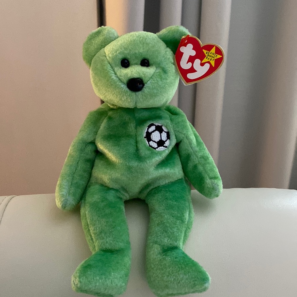Ty Beanie Baby Original. KICKS. Born August 16, 1998. Style #4229. NEW. RARE.